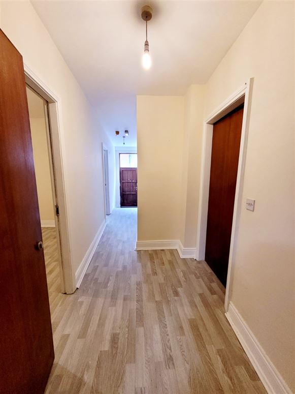 7 Camden Court, Knapps Square, Cork City ERA Downey McCarthy