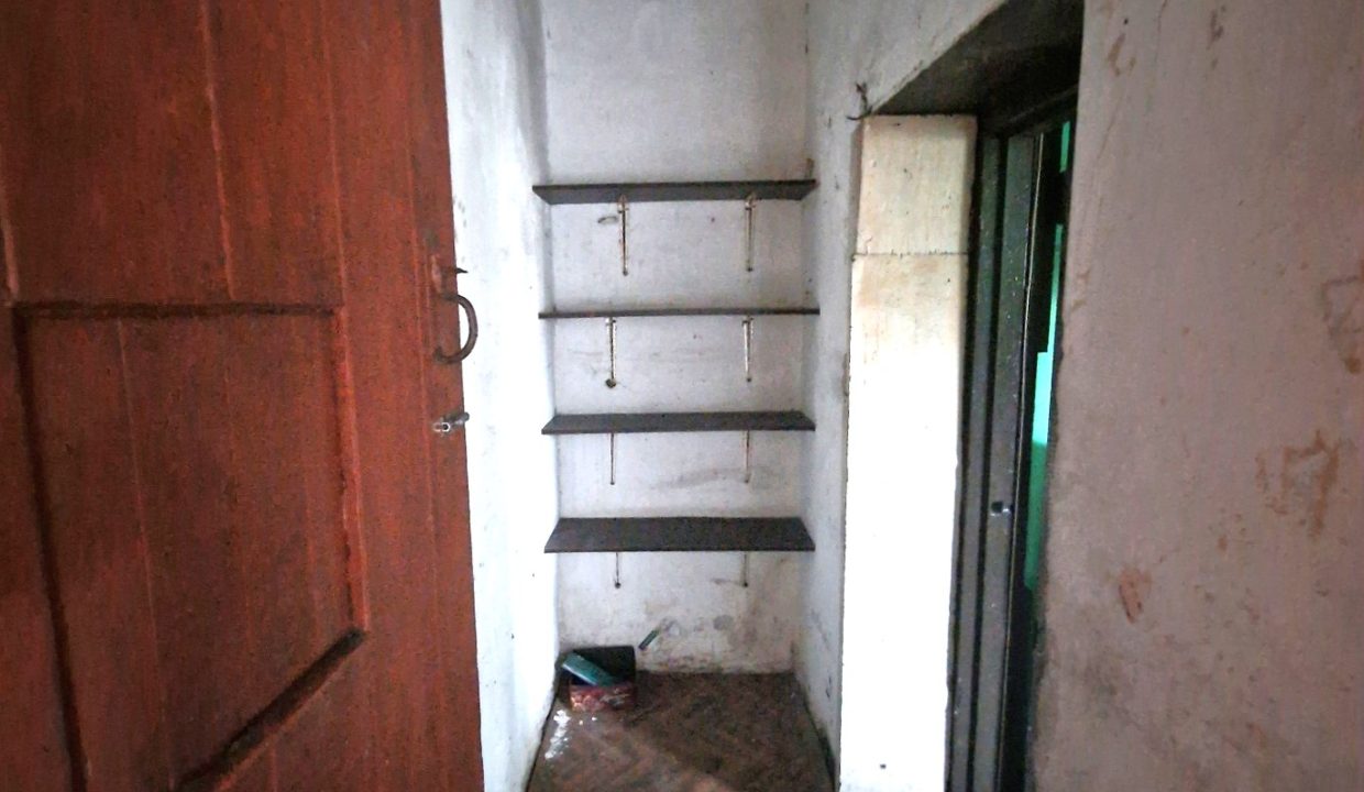 rear hallway