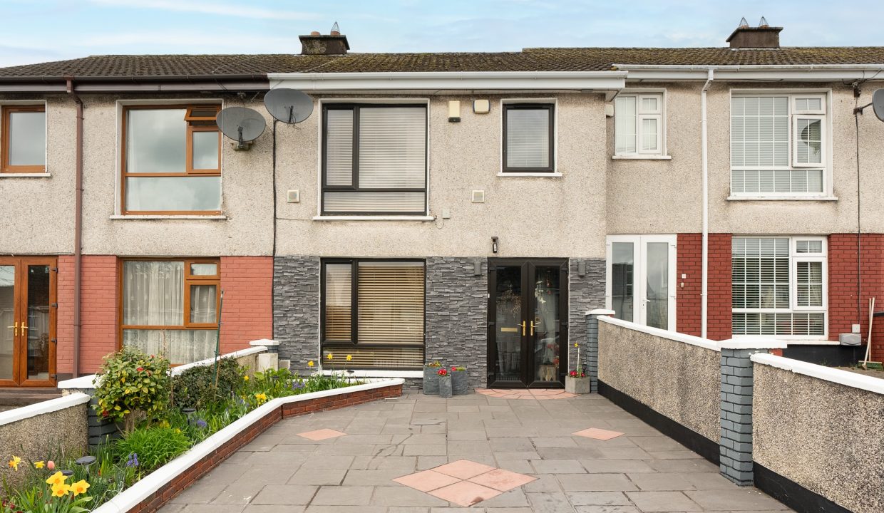 12 Barnavara Crescent, Banduff - exterior-3
