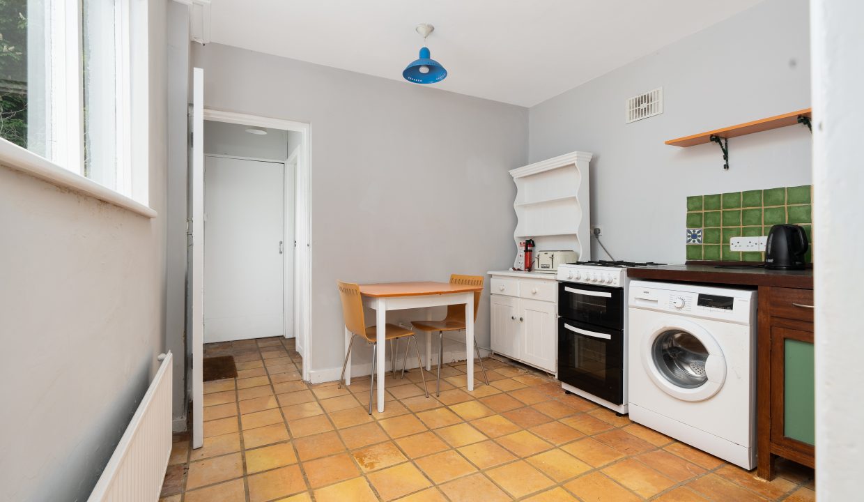 10 Windsor Cottages - interior-7