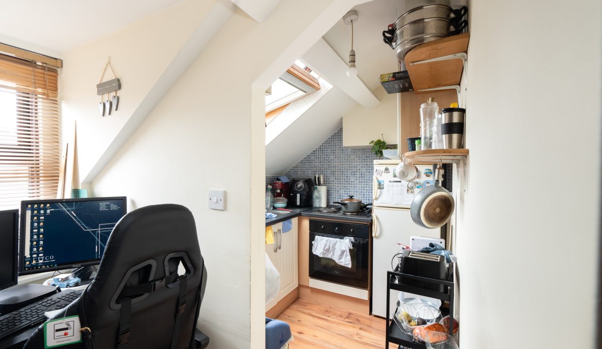 58 Evergreen Street - interior-16
