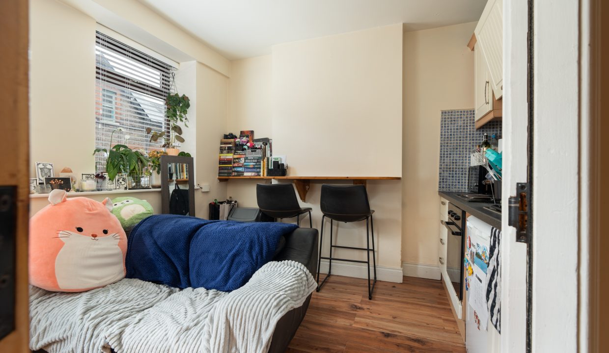 58 Evergreen Street - interior-2