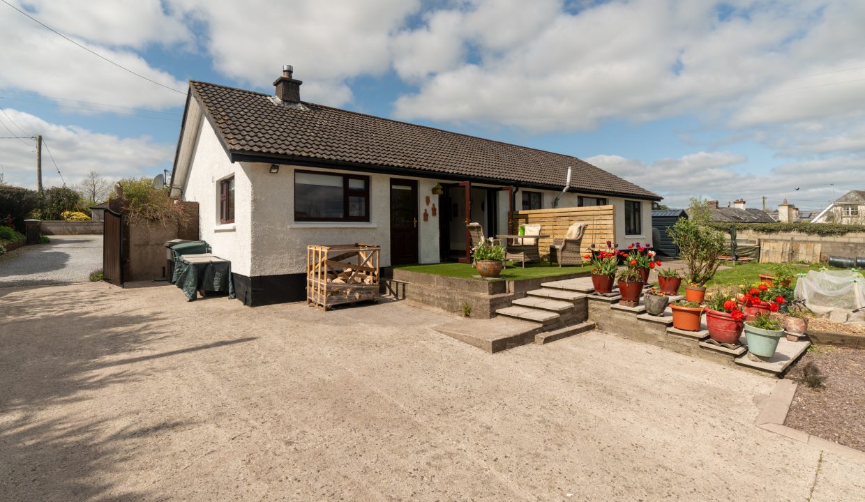 Weavers Square, Rathcooney, Glanmire - exterior-12