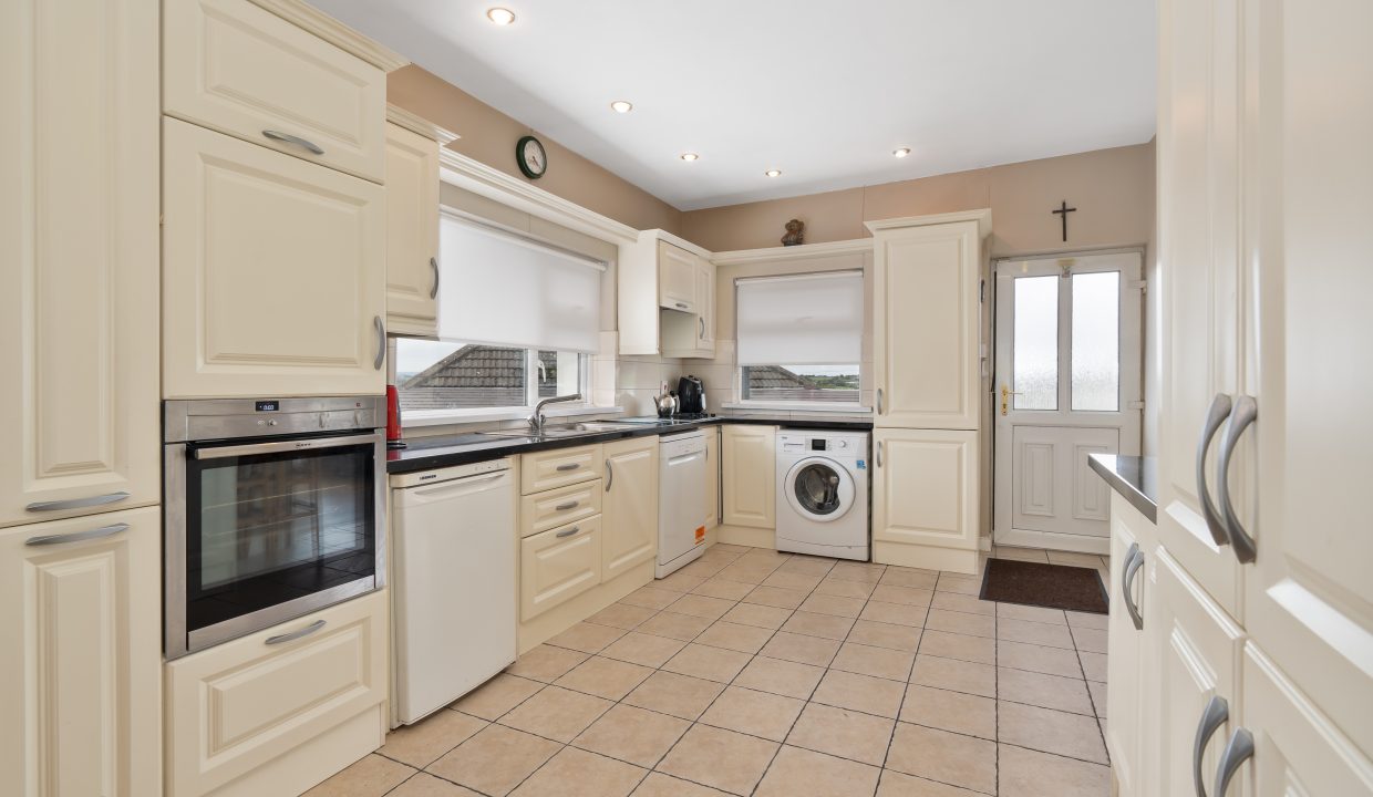 55 Murmont Circle - interior-16