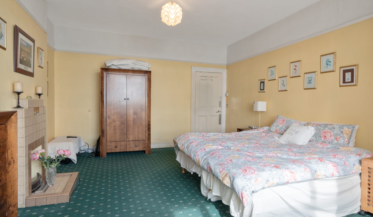 7 Bellevue Terrace, Monkstown - interior-16