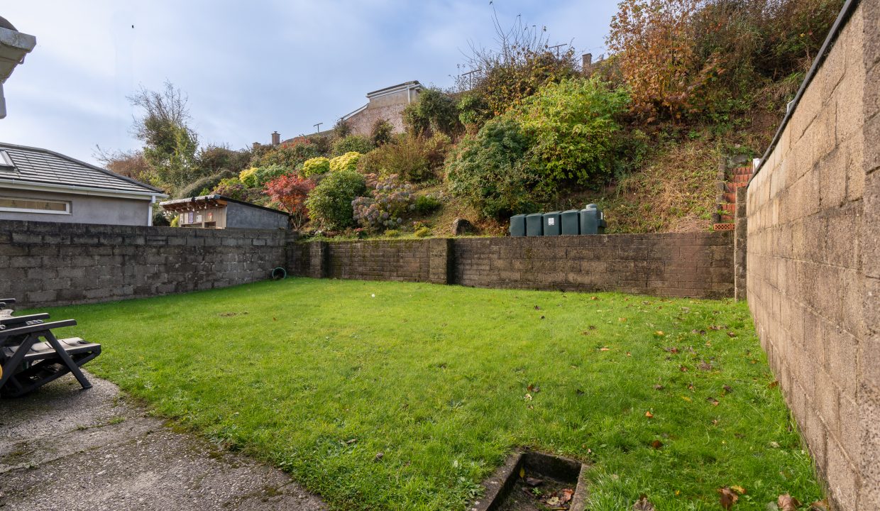 8 Parkmeade Close, Parklands - exterior-5
