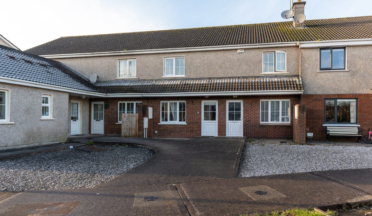 4 The Laurels, Carrigtwohill - exterior-3