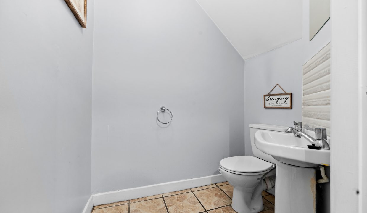 4 The Laurels, Carrigtwohill - interior-10