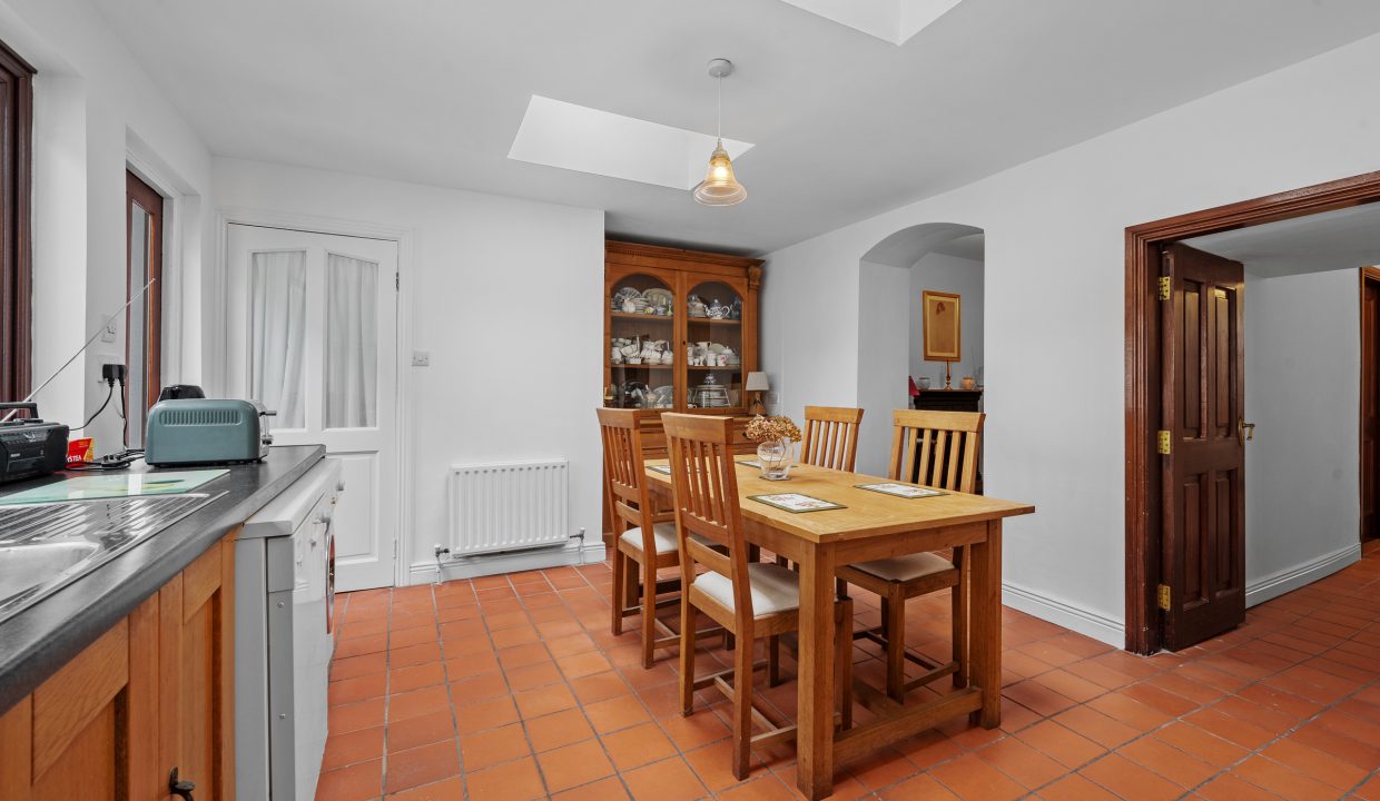 8 Mount View Terrace - interior-11