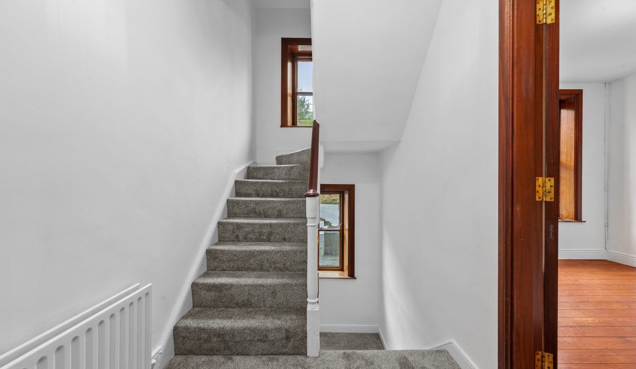 8 Mount View Terrace - interior-16