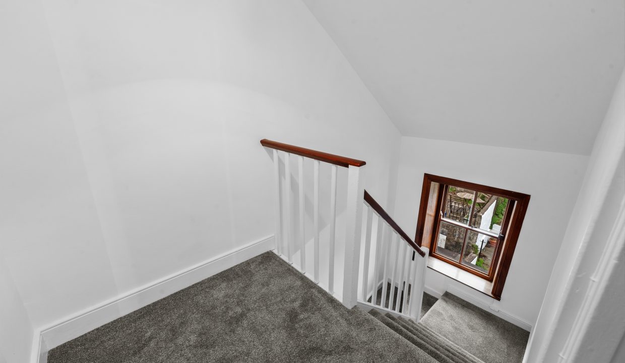 8 Mount View Terrace - interior-22
