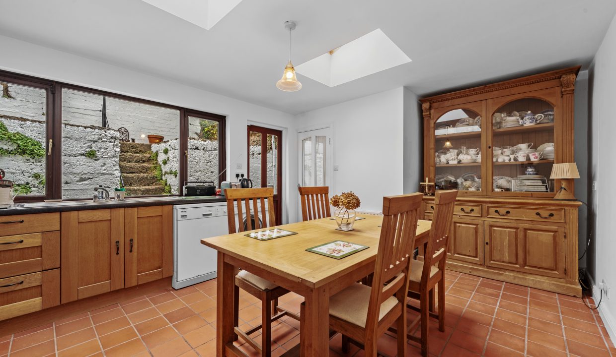 8 Mount View Terrace - interior-6