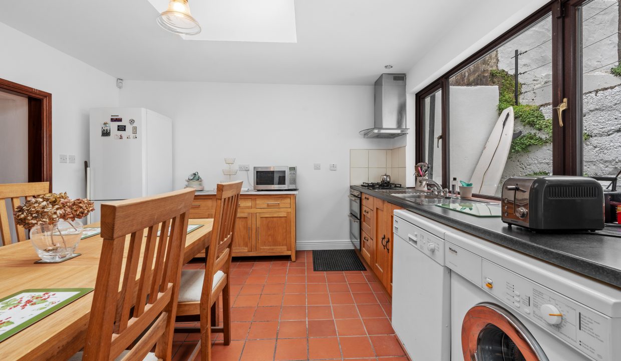 8 Mount View Terrace - interior-9