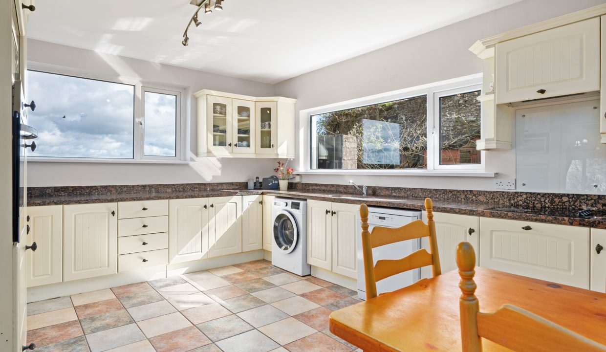 04.14 49 Norwood Court, Rochestown, Cork - ERA - H-Pix WEB 30