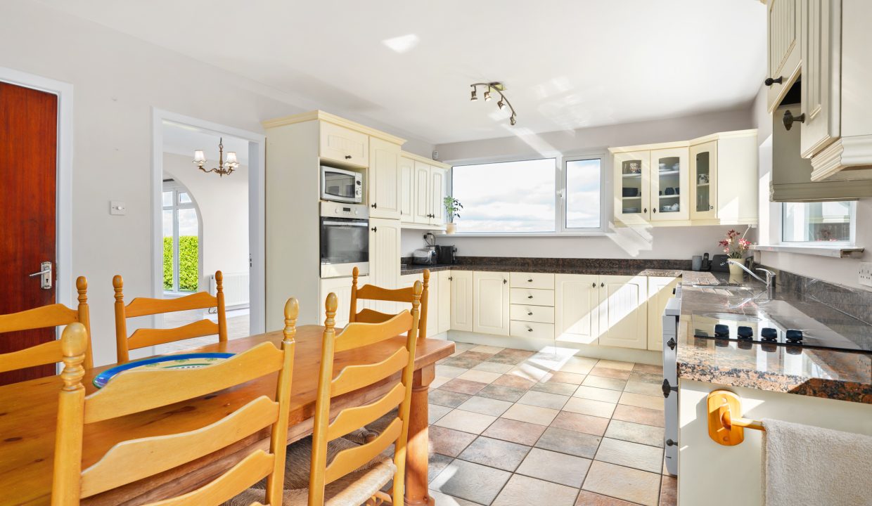 04.14 49 Norwood Court, Rochestown, Cork - ERA - H-Pix WEB 33