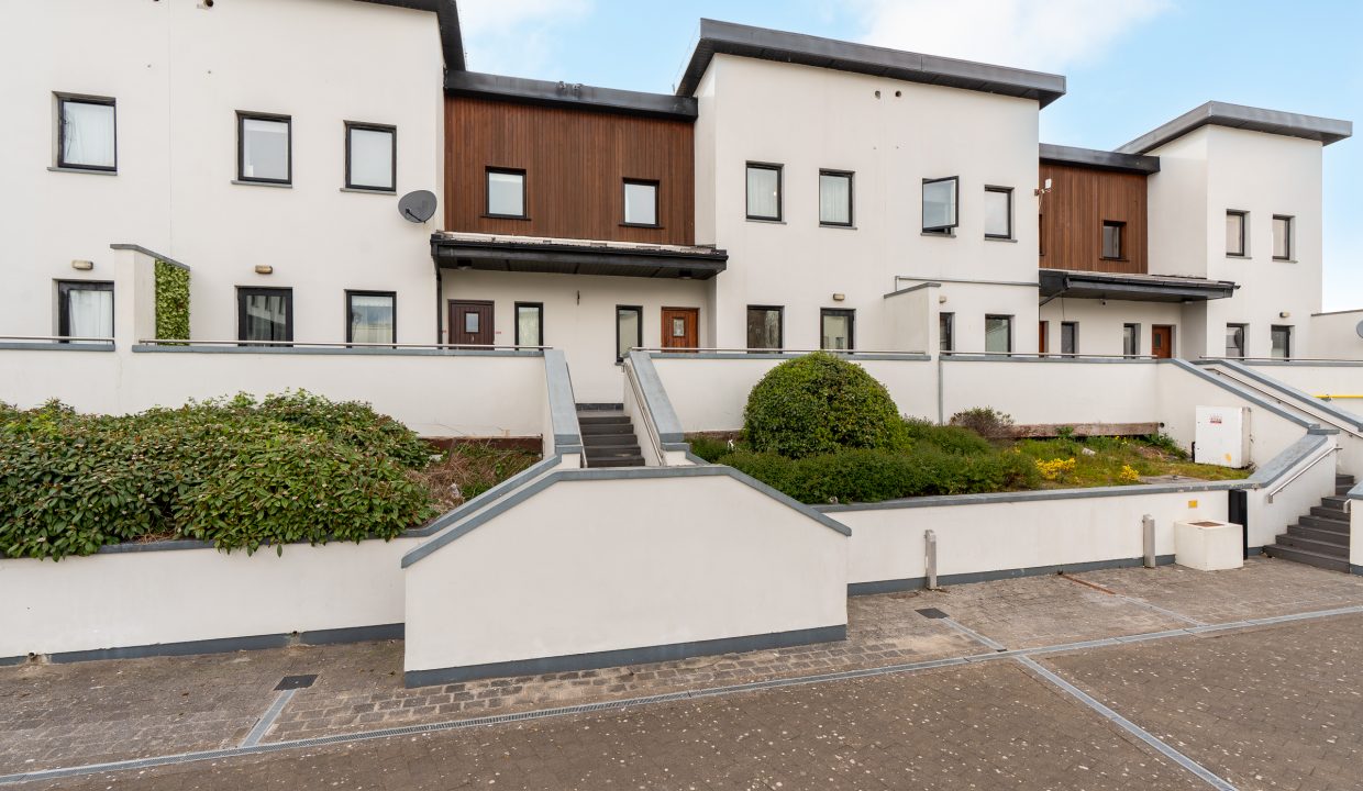 4 The Square, Buttery Court, Mallow - exterior-1