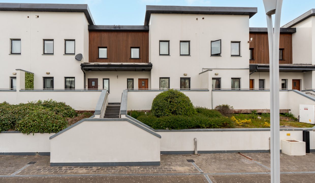 4 The Square, Buttery Court, Mallow - exterior-2