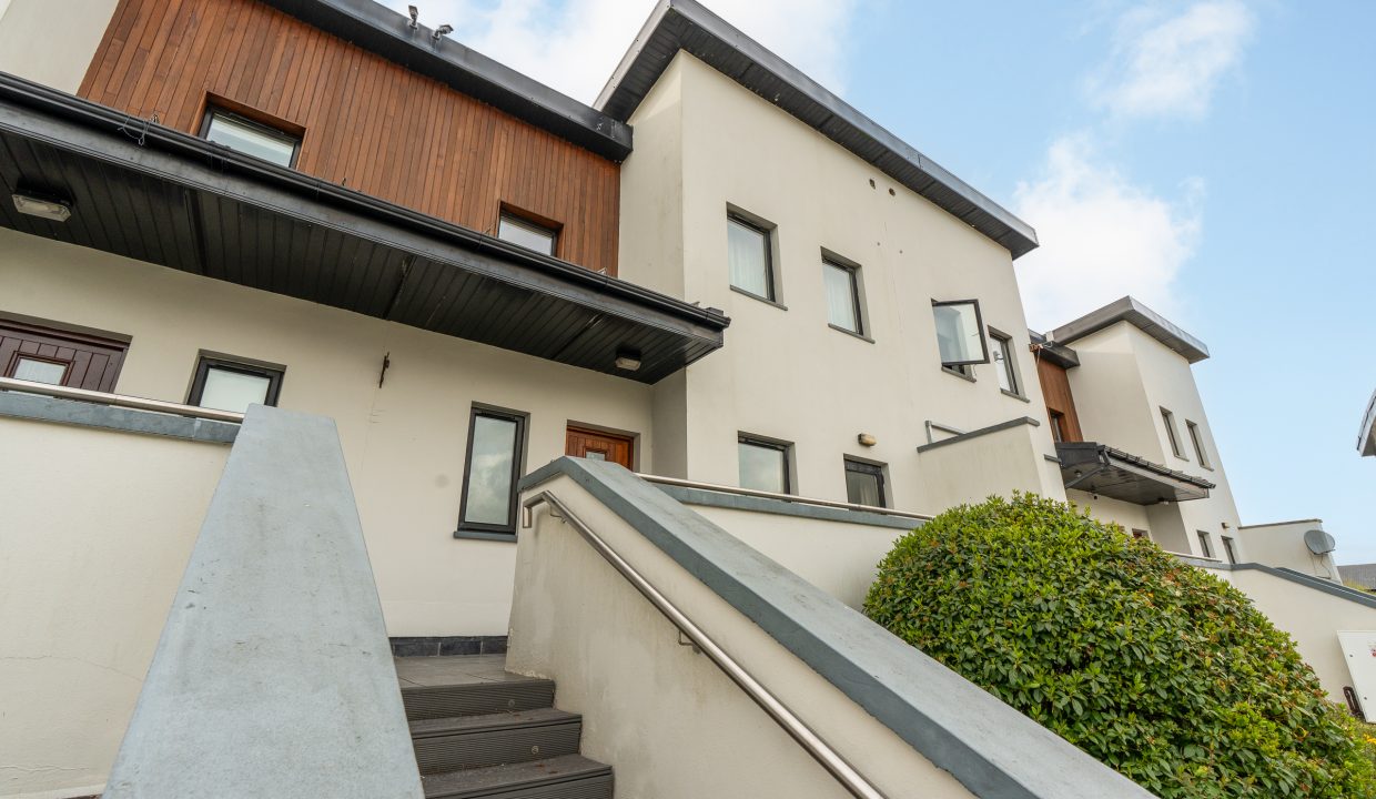 4 The Square, Buttery Court, Mallow - exterior-3