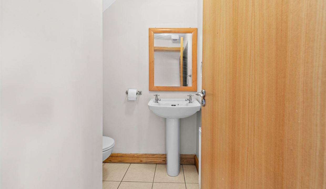 4 The Square, Buttery Court, Mallow - interior-3