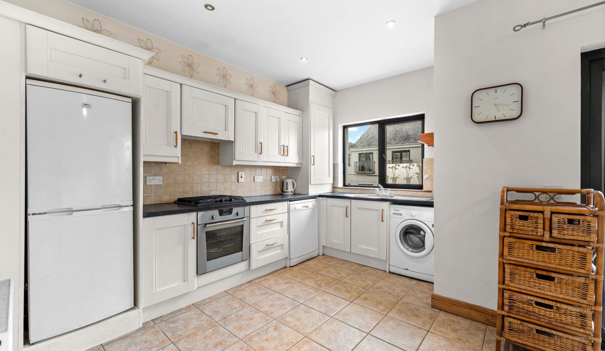 4 The Square, Buttery Court, Mallow - interior-5