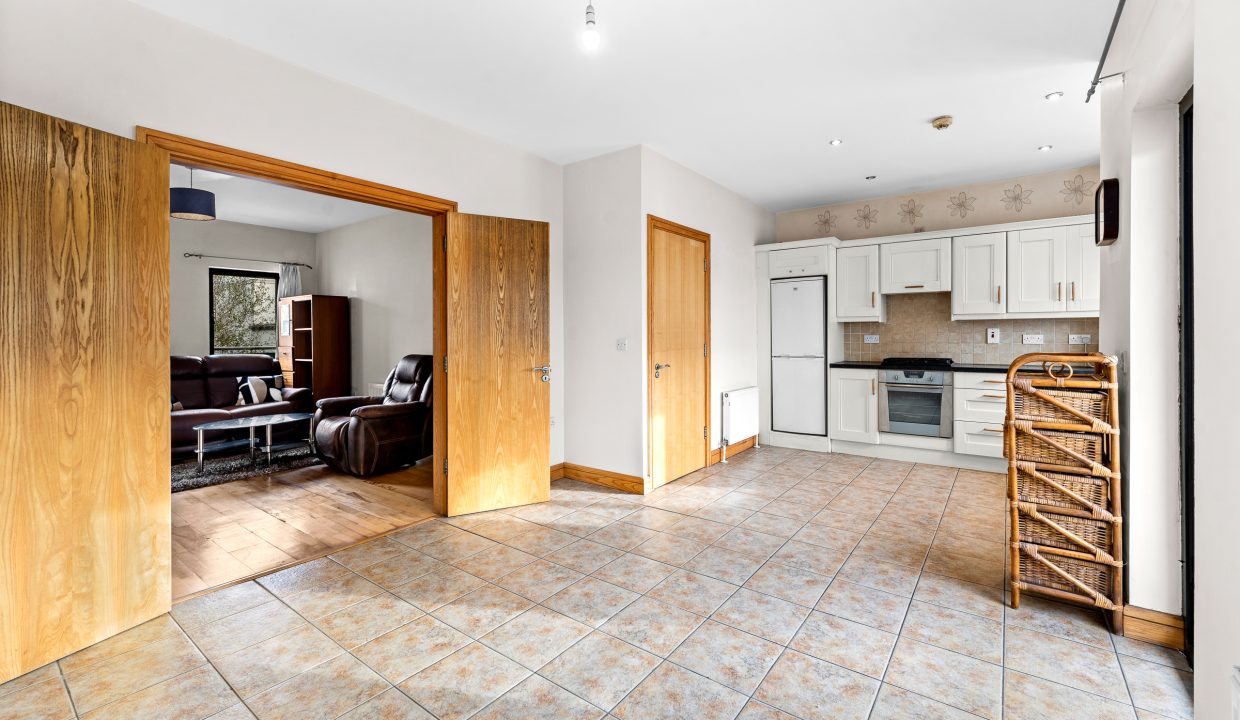 4 The Square, Buttery Court, Mallow - interior-8