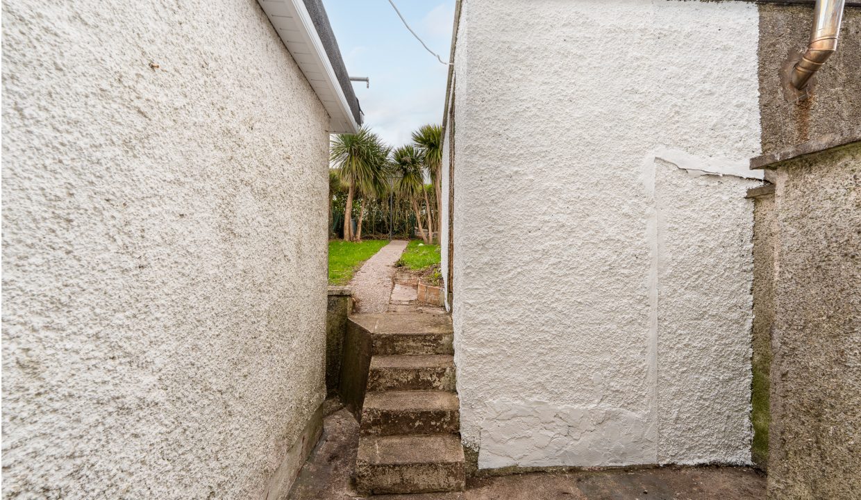 50 Knockfree Avenue - exterior-10