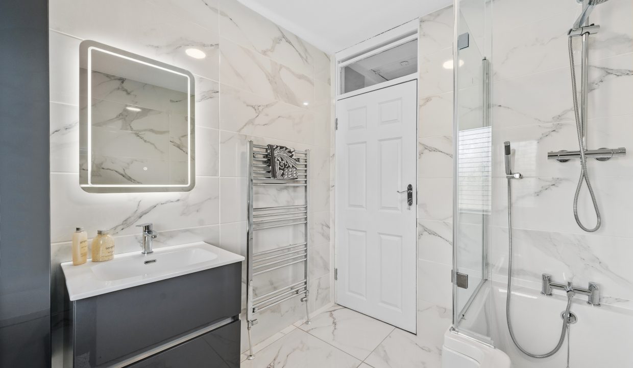 50 Knockfree Avenue - interior-13