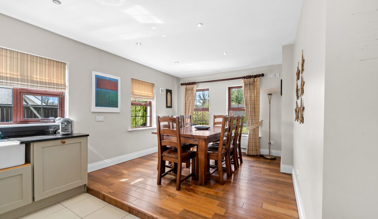 7 Edgewood - interior-13