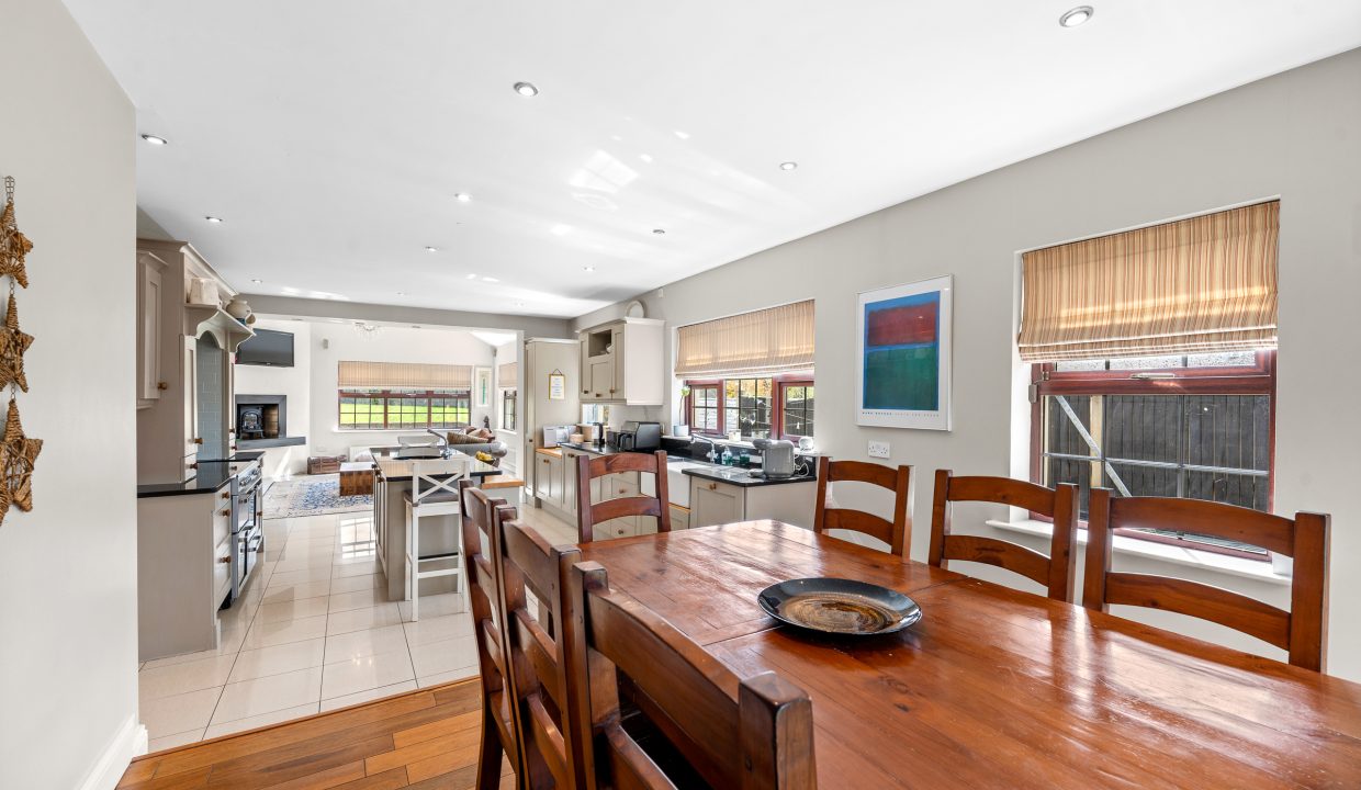 7 Edgewood - interior-15
