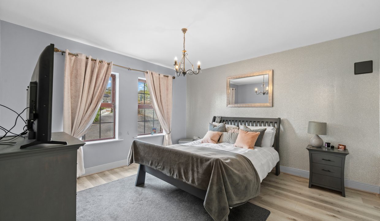 7 Edgewood - interior-2