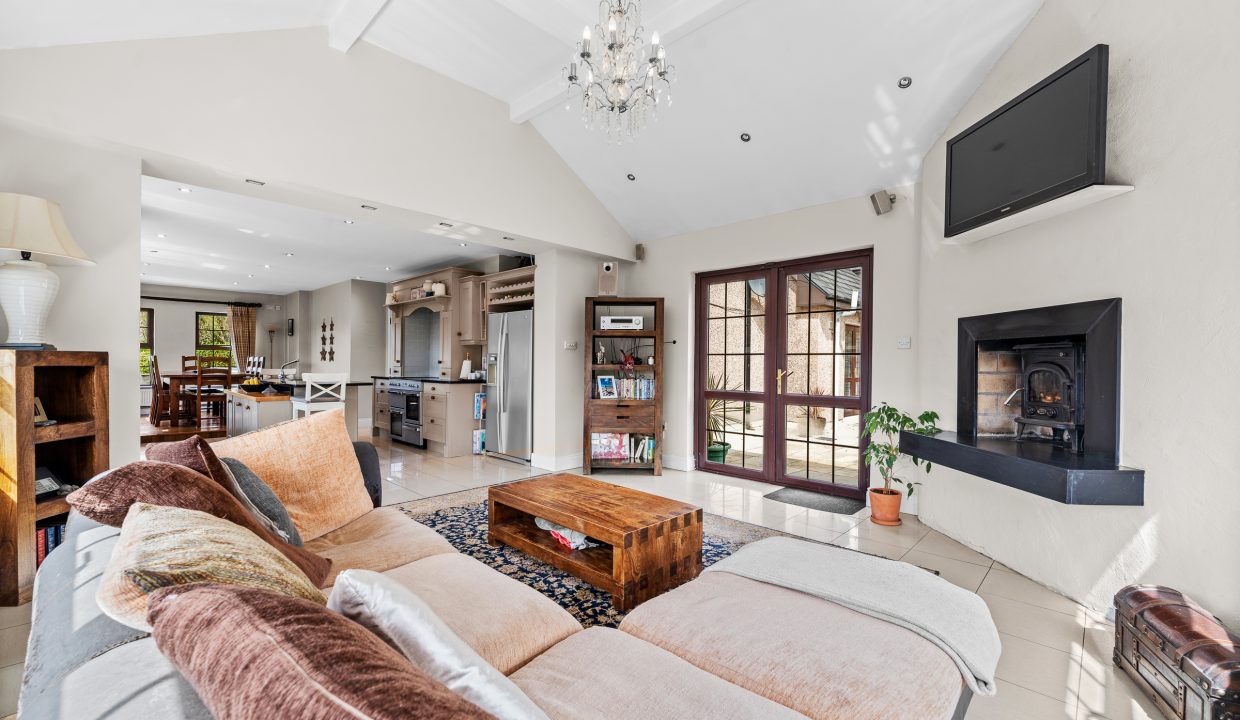 7 Edgewood - interior-22