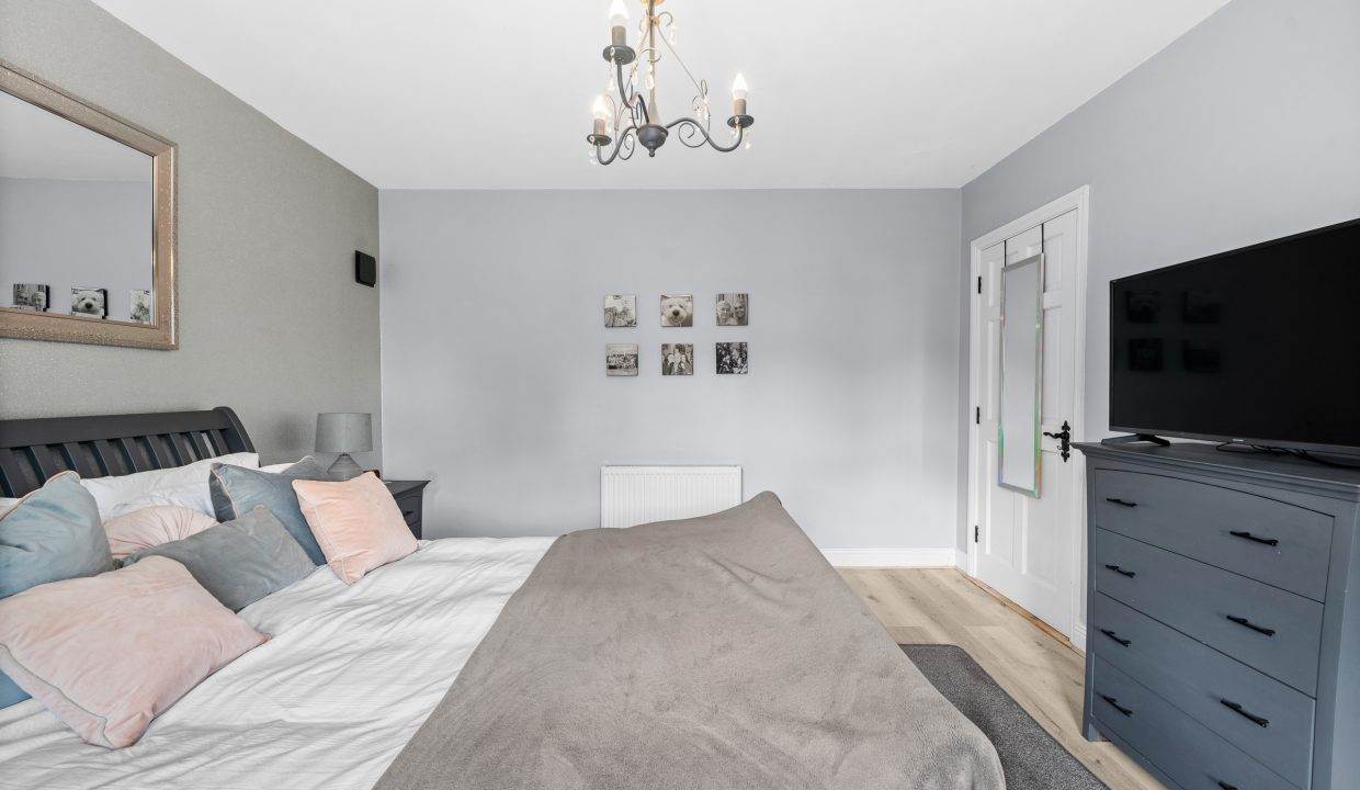 7 Edgewood - interior-3