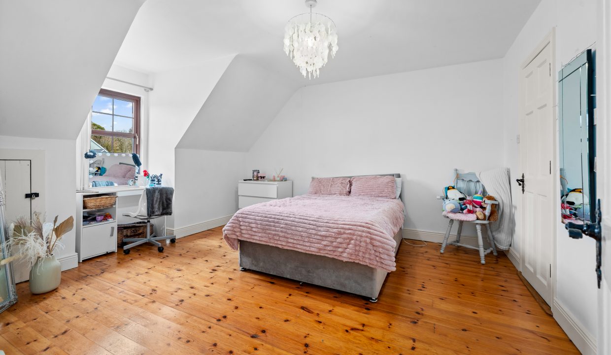 7 Edgewood - interior-33