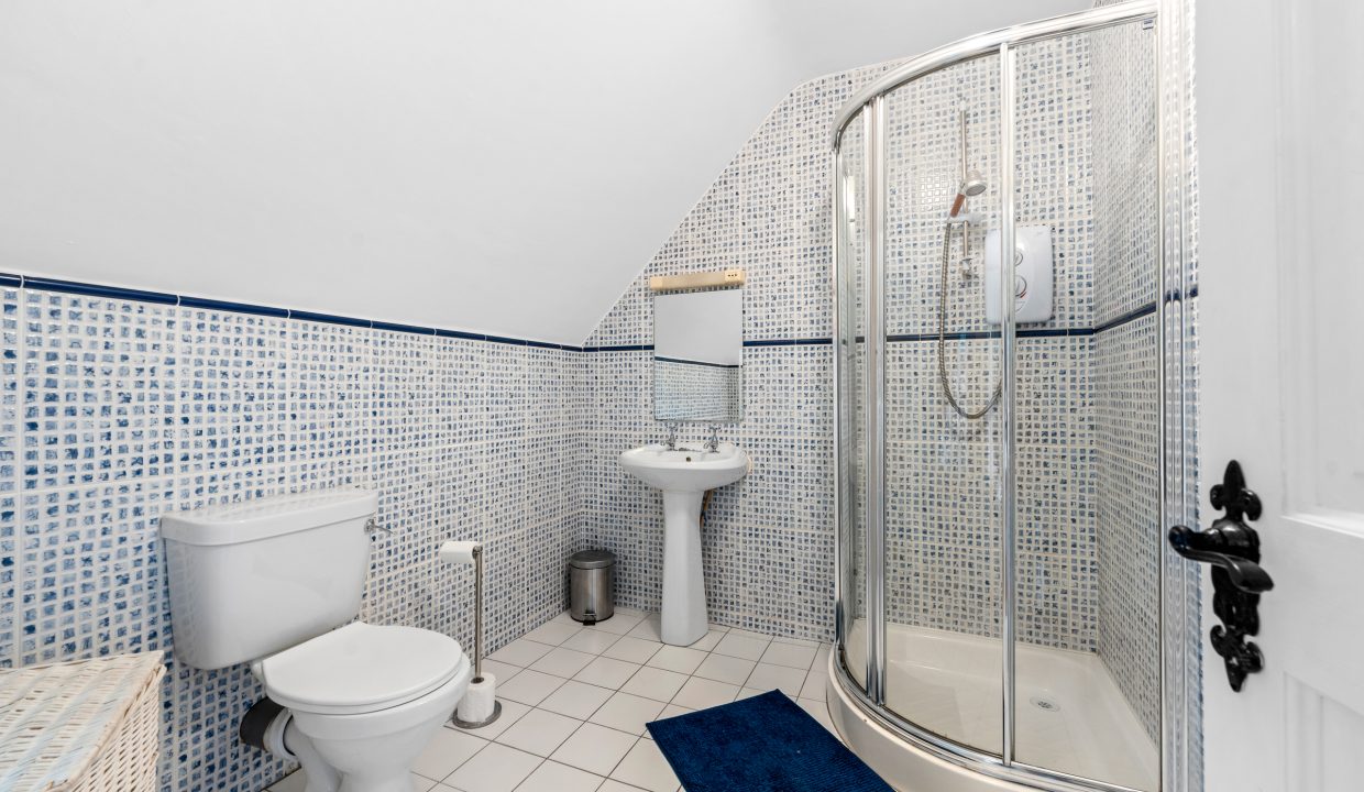 7 Edgewood - interior-41