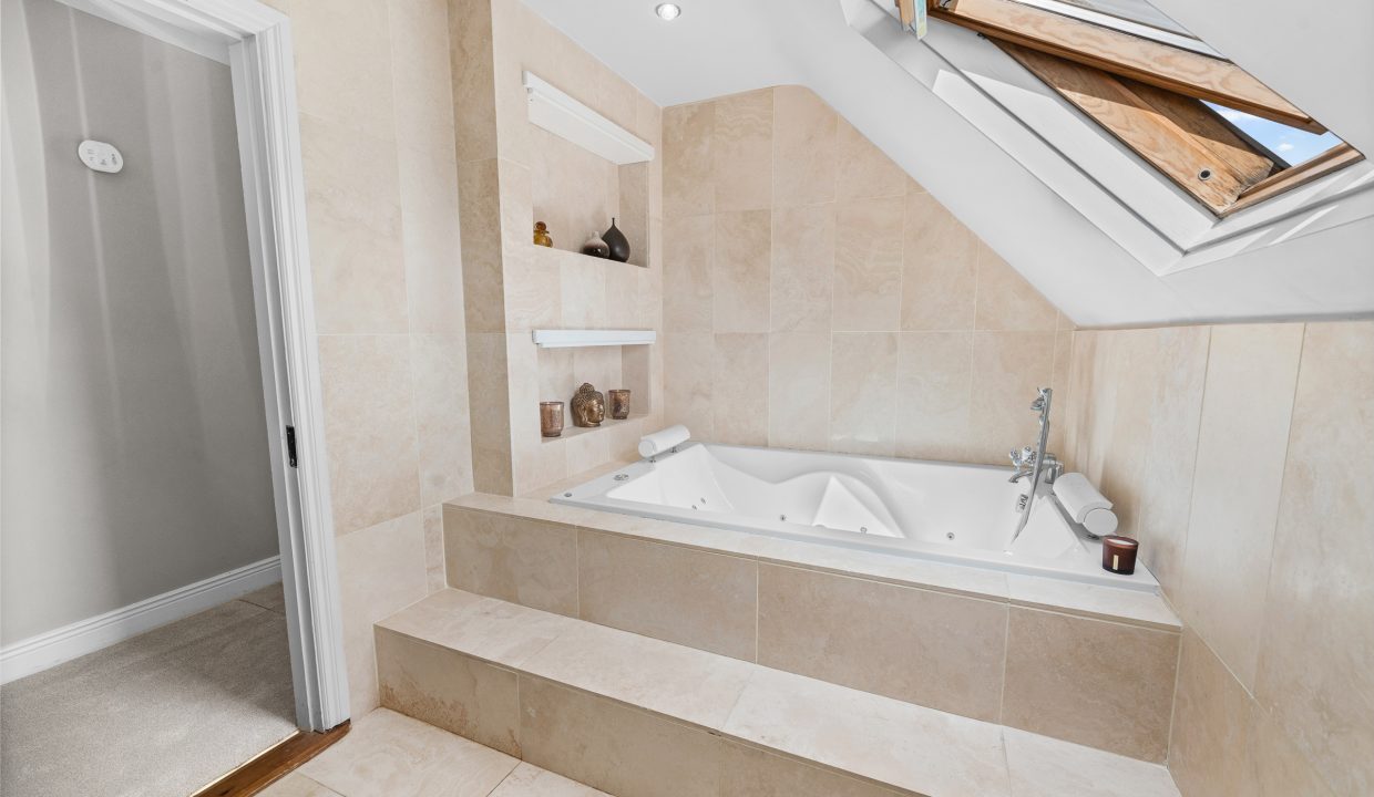 7 Edgewood - interior-46