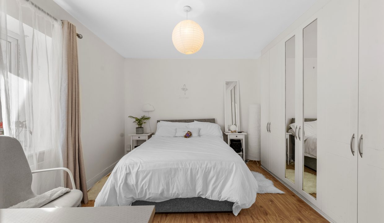92 Clarkes Wood, Mount Oval - interior-2