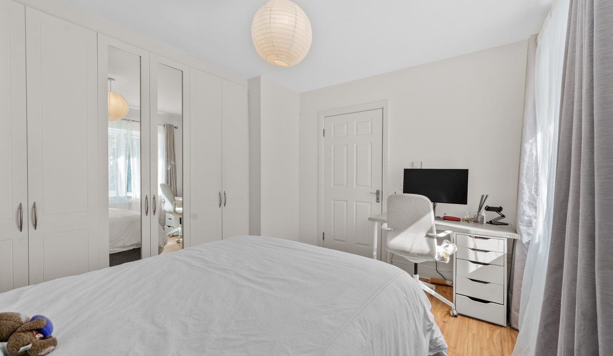 92 Clarkes Wood, Mount Oval - interior-4