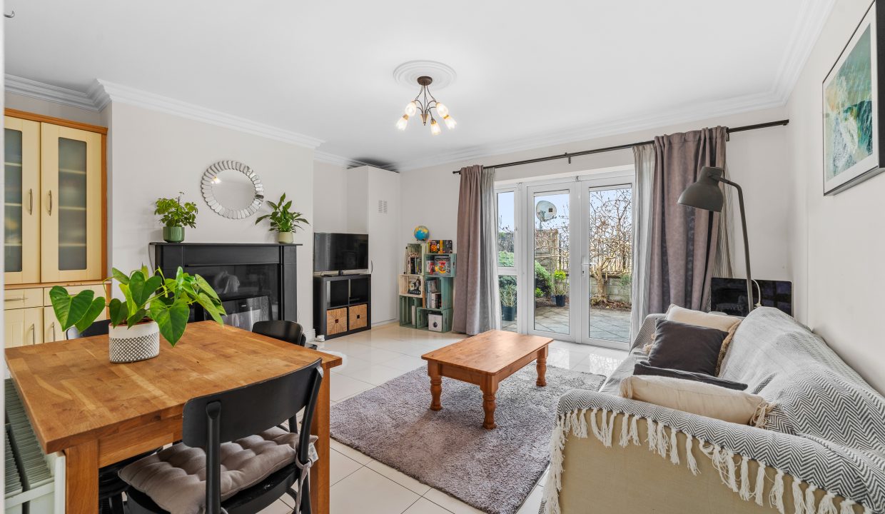 92 Clarkes Wood, Mount Oval - interior-8