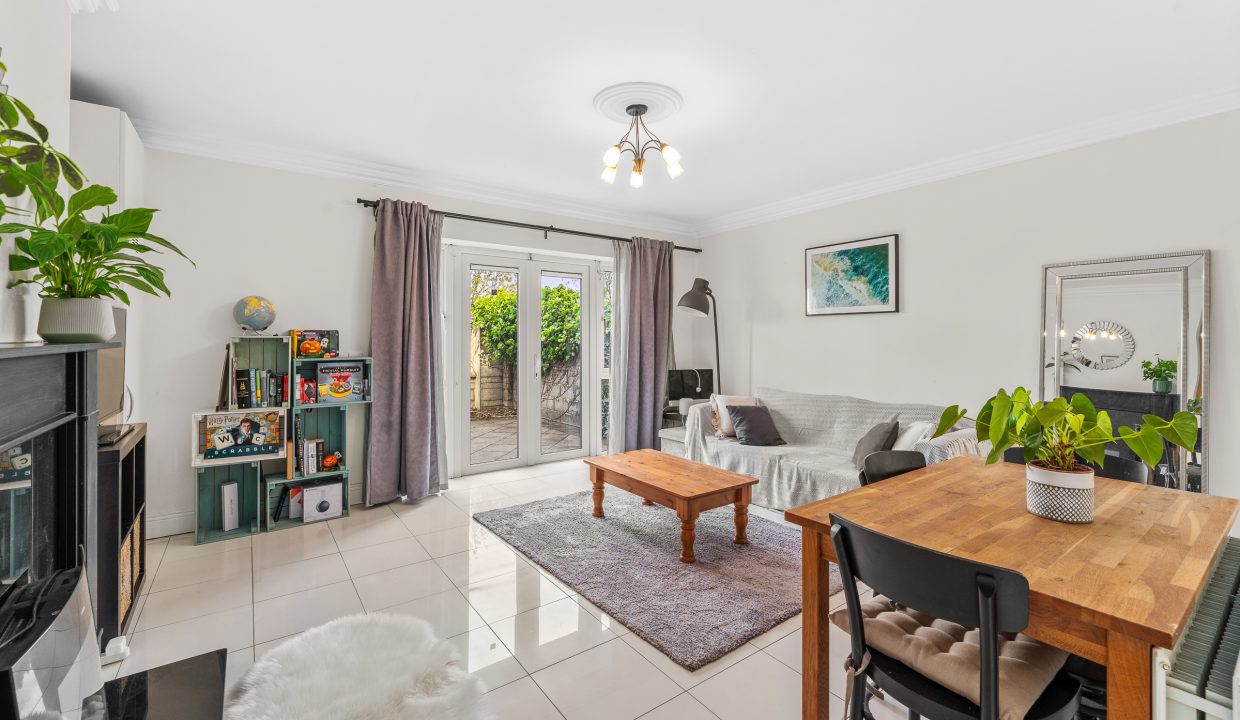 92 Clarkes Wood, Mount Oval - interior-9