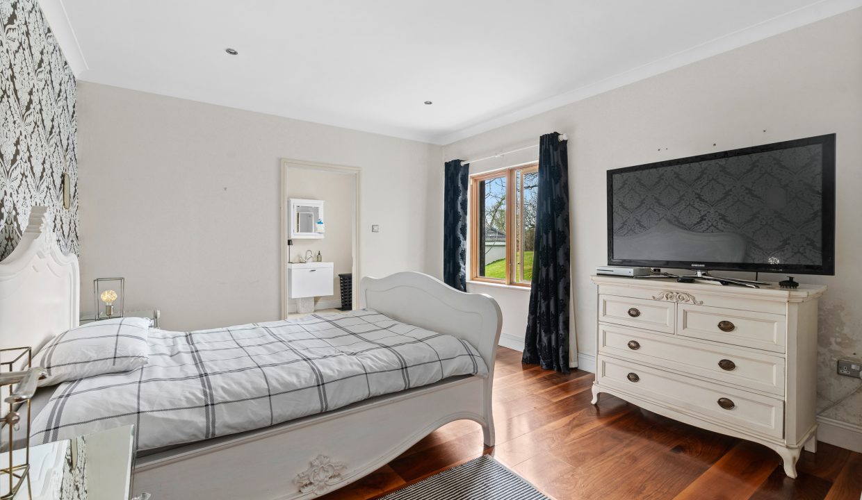 West Acre, Waterfall - interior-45