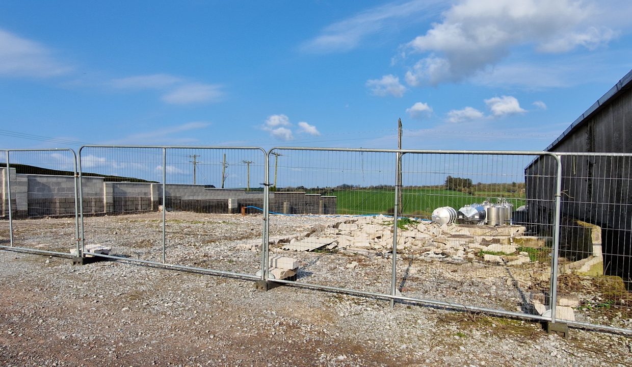 yard to side