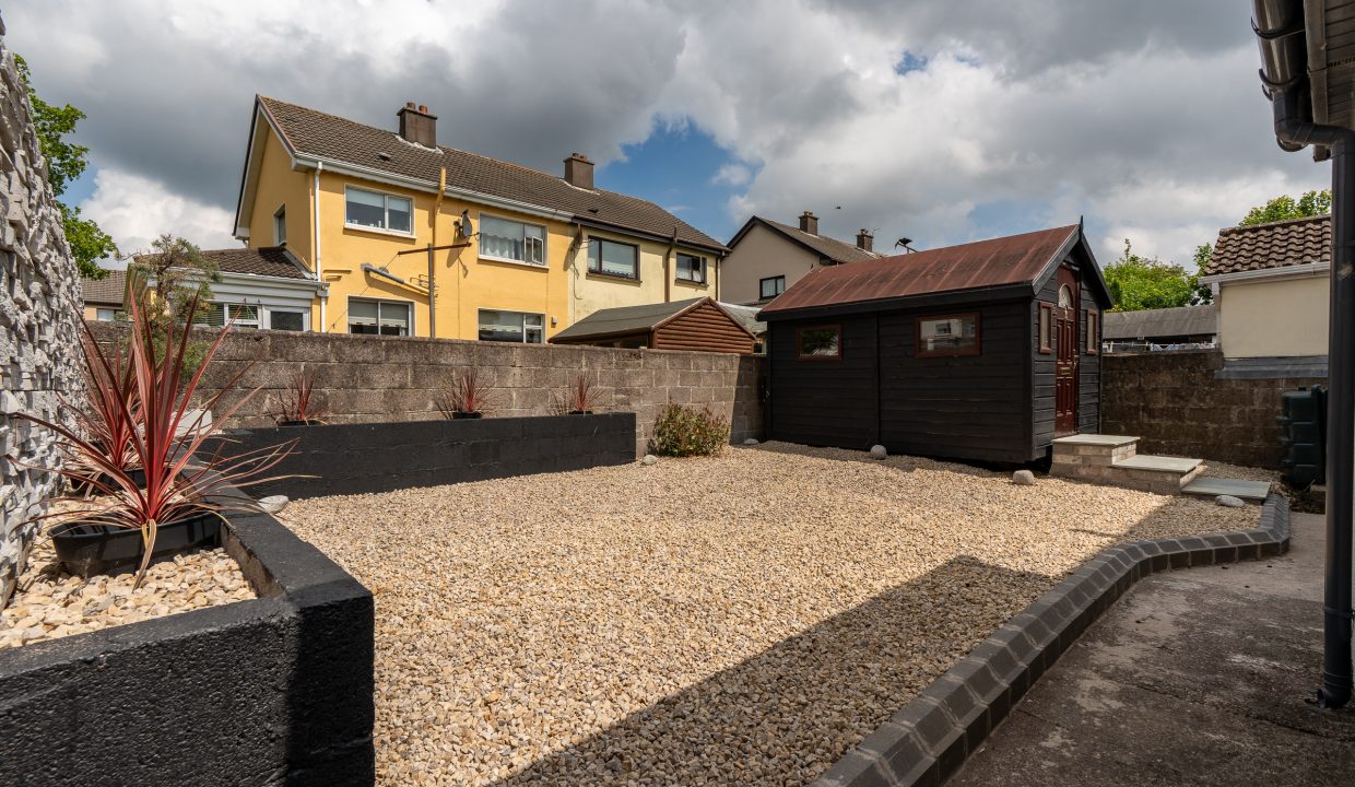 10 Glenthorn Road - exterior-8
