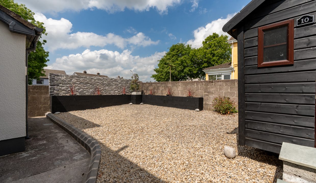 10 Glenthorn Road - exterior-9