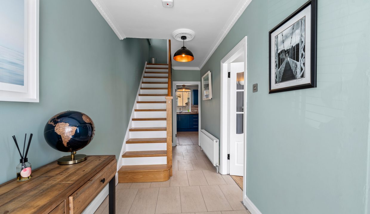 10 Glenthorn Road - interior-1