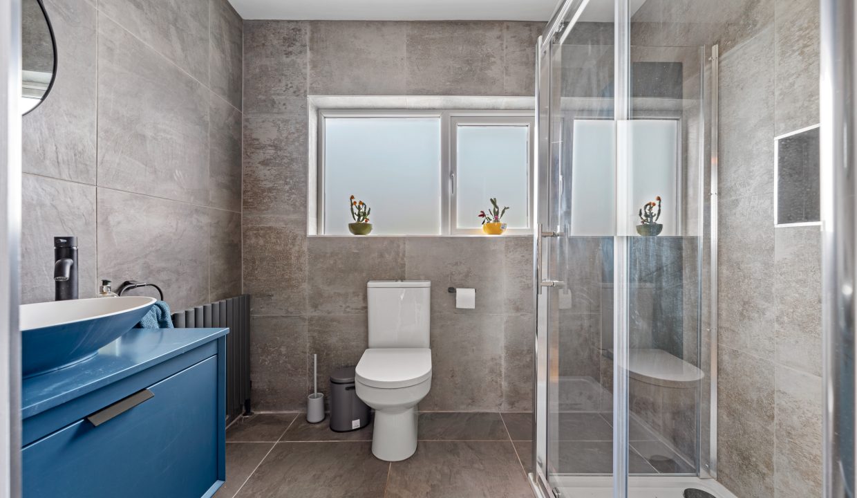 10 Glenthorn Road - interior-22