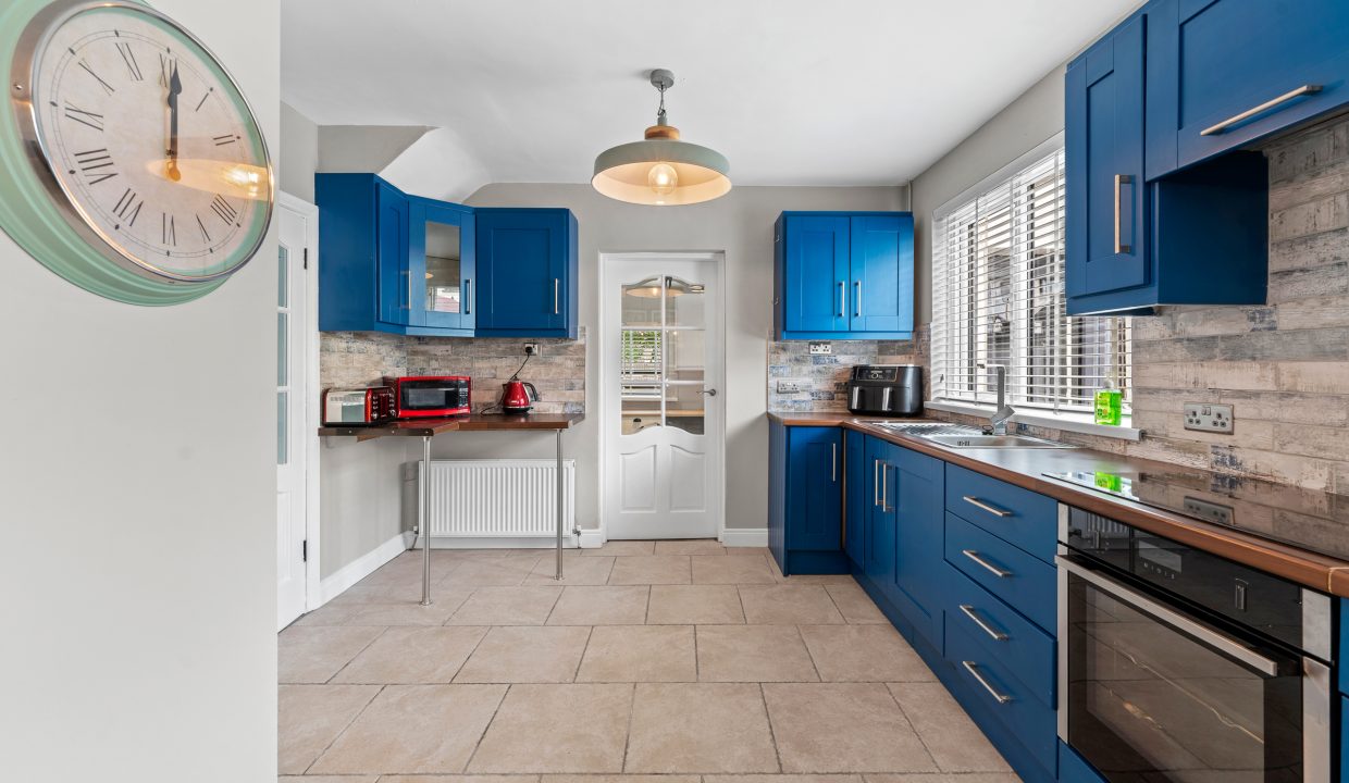 10 Glenthorn Road - interior-6