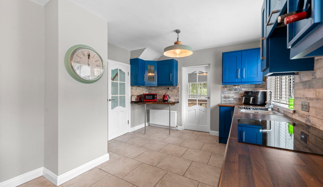 10 Glenthorn Road - interior-7
