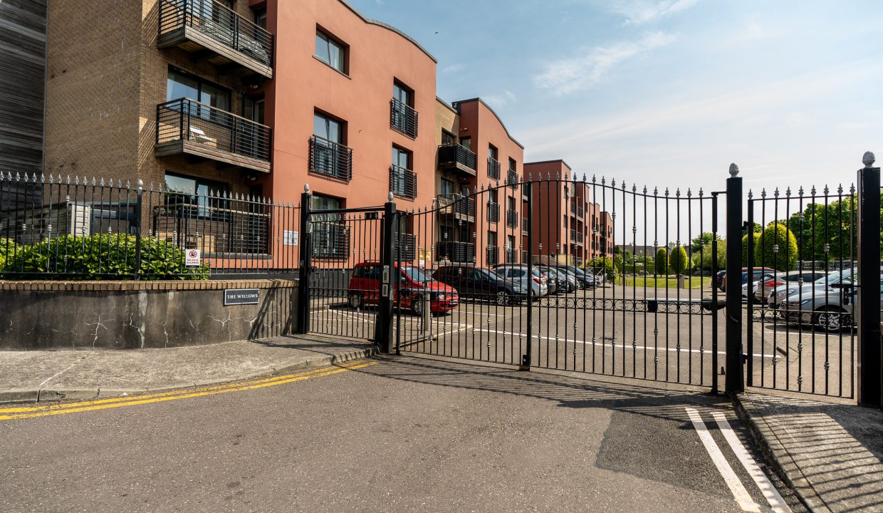 115 The Willows - exterior-15