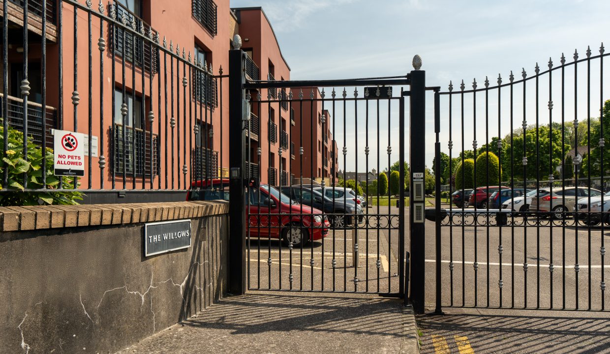 115 The Willows - exterior-16
