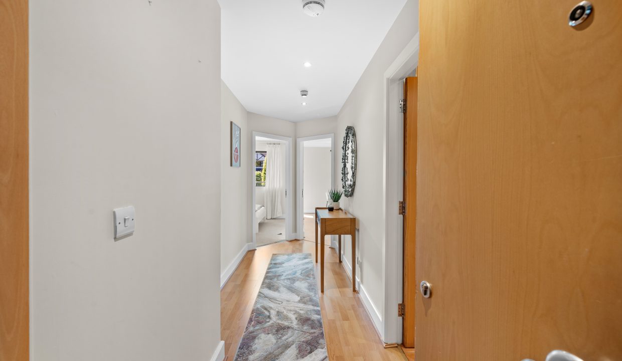 115 The Willows - interior-1